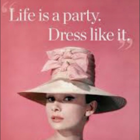 Meet your Posher! - Picture 3 of 3